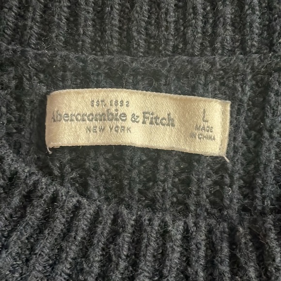Pre-loved Abercrombie and Fitch Thick Heavy Cozy Warm Knit Large Sweater - Picture 6 of 6